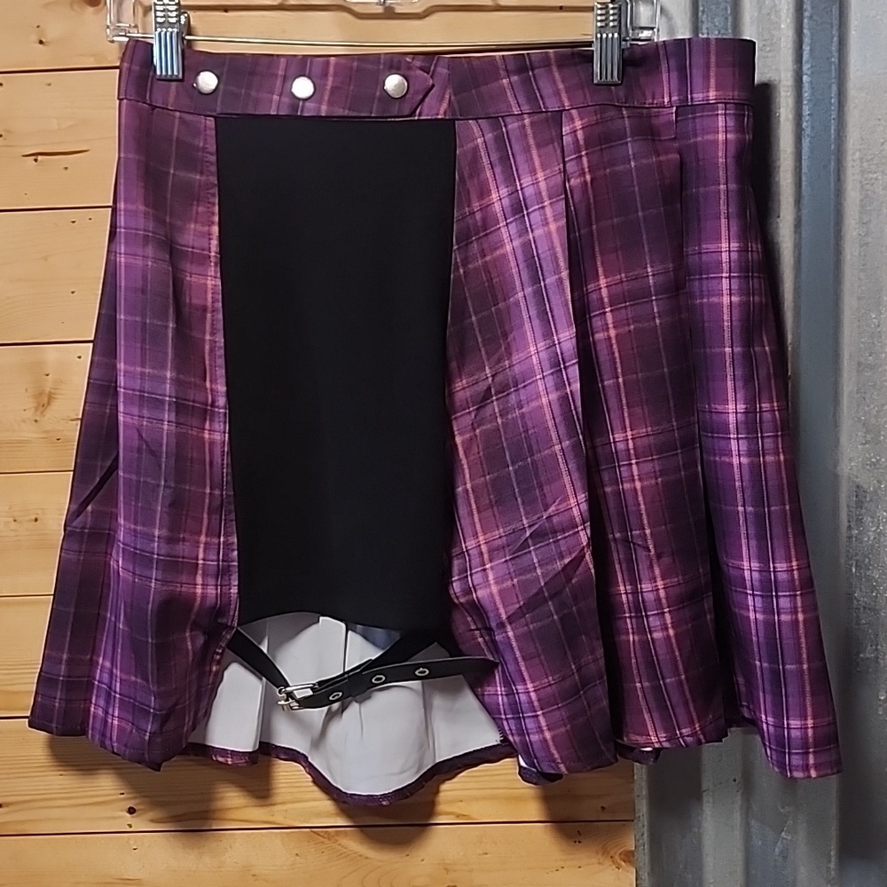 Romwe Skirt Plaid Size Large NWT